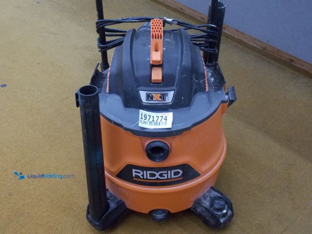 Lot 49-1971774 - Electric Ridgid HD18000 Shop Vac Ridgid 16 Gallon Shop Vac Used In Fair Condition Does Have Some War...