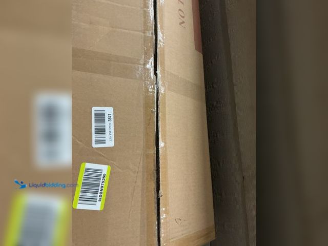 Lot 49-5405762 - Green Screen Unused (no factory pic)