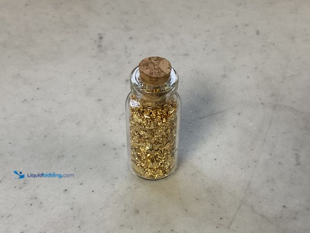 LiquidBidding - Lot 49-1830663 - RARE ONE INCH GLASS VILE OF PURE 24K ...