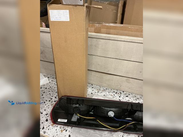 Lot 49-5489268 - Brake light. With no hardware. Serial #118925202509260211. Unused