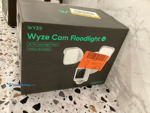 Lot 49-5412991 - Wyze cam floodlight, unused, no factory pic