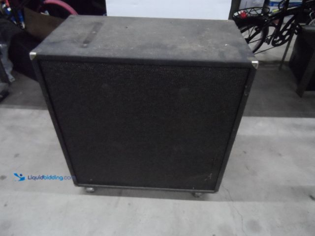 Lot 49-1806212 - 1 Kustom 4-12-L Cabinet Speakers Kustom 4x12 Cabinet Speakers Used In Rough Condition, Untested As I...