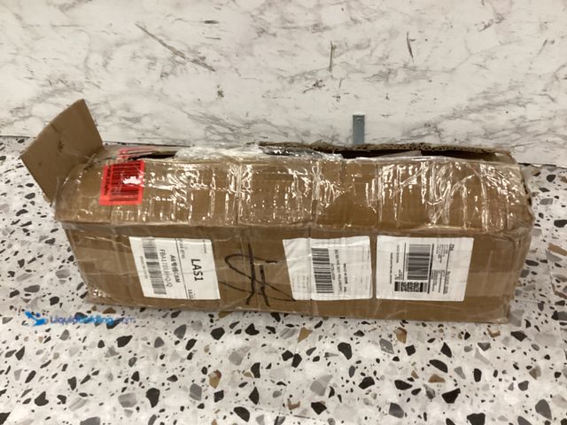 Lot 49-5452049 - C-Notch Rear 6'' Drop Lowering Kit for GMC Sierra 1988-1998 Item is used with missing parts