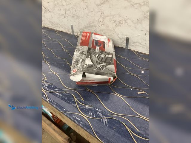 Lot 49-3539610 - Ingersoll Rand 315G Edge Series Straight Line Air Sander - Black Item is used with attachments, unab...