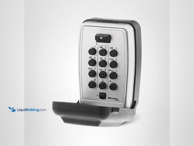 Lot 49-5485175 - Master Lock Wall Mount Key Lock Box with Push Button for House Keys, Outdoor Safe with Combination L...