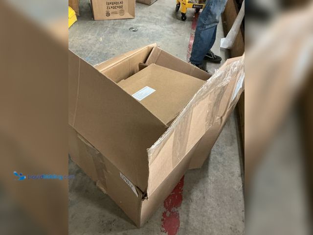 Lot 49-5477973 - Yeswelder Mig-205ds PRO Mig Welder 200amp 110/220v Dual Voltage Mig Welding Machine (unable to test)...