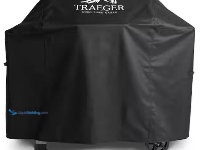Lot 49-2022870 - Traeger Westwood Grill Cover, Model # BAC861P, MSRP $99.99, Unused, Slightly dirty from storage.  Re...
