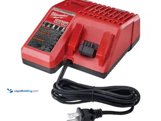 Lot 49-3631440 - Milwaukee M12 and M18 12-Volt/18-Volt Lithium-Ion Multi-Voltage Battery Charger, Model # 48-59-1812,...