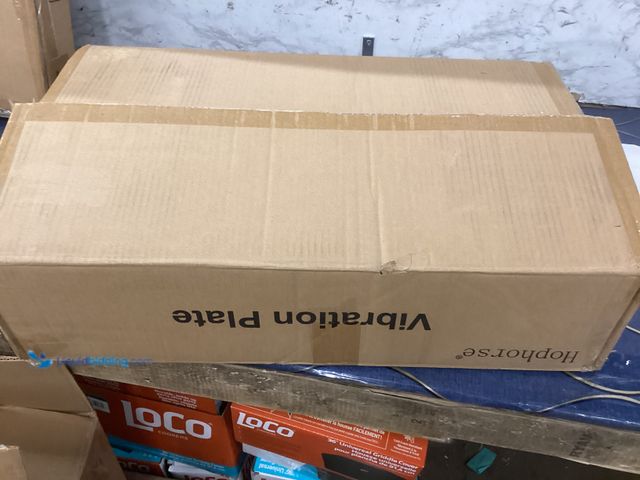 Lot 49-5490014 - Hophorse Vibration Plate Item is unused with attachments