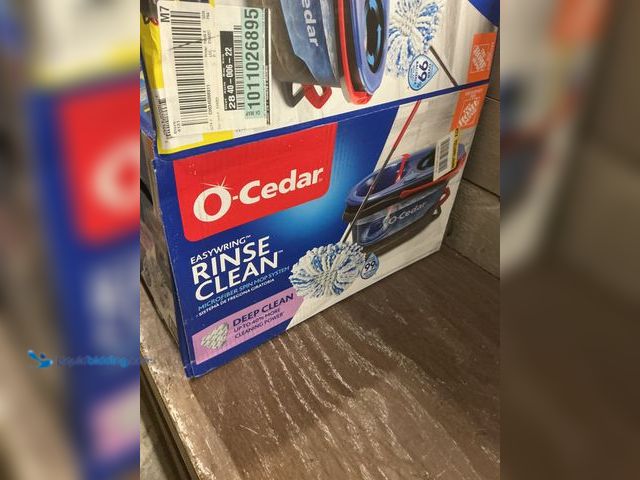 Lot 49-3539479 - O-Cedar
RinseClean Deep Clean Microfiber Spin Mop, Clean with Clean Water (The Home Depot Exclusive...