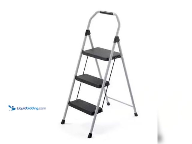 Lot 49-1569550 - Gorilla Ladders 3-Step Compact Steel Step Stool with 225 lb. Load Capacity Type II Duty Rating (8ft....