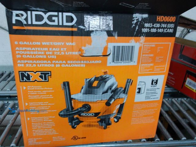 Lot 49-1546848 - RIDGID 6 Gal. 3.5 Peak HP NXT Shop Vacuum Wet Dry Vac with General Debris Filter, Attachments, Model...