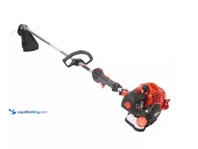 Lot 49-5551642 - ECHO
21.2 cc Gas 2-Stroke Straight Shaft String Trimmer, Used with compression
