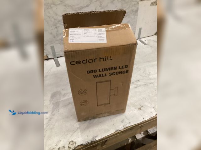 Lot 49-5542876 - CEDAR HILL RAYMAN CHWC00801H-06 800 LUMEN WALL SCONCE LIGHT Unused