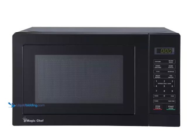 Lot 49-1516538 - Magic Chef 17.3 in. W, 0.7 cu. ft. Countertop Microwave in Black with 700-Watt Cooking Power, model ...