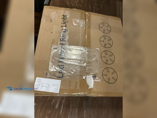 Lot 49-5487389 - LED Wheel Ring Light (attachments included) (hardware included) (unable to test) Unused