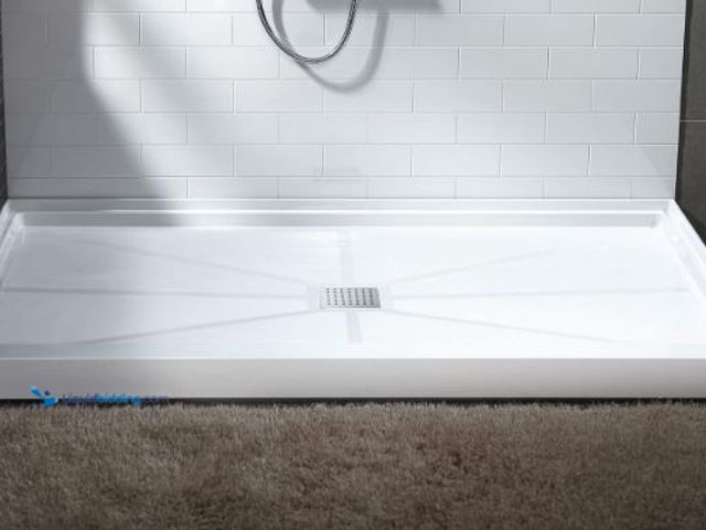 Lot 49-1625489 - WOODBRIDGE 60"L x 36"W x 4"H Shower Base, Center Drain,Non-Slip Single Threshold Shower Pan, Solid S...