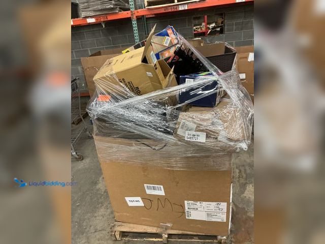 Lot 49-5485727 - Salvage Pallet - IMPORTANT: Please note that the condition of this lot is SALVAGE. Salvage assets ar...