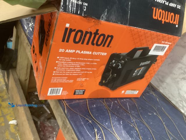 Lot 49-3539667 - Ironton 120V Plasma Cutter, 20 Amp Power Item is unused with attachments, unable to test