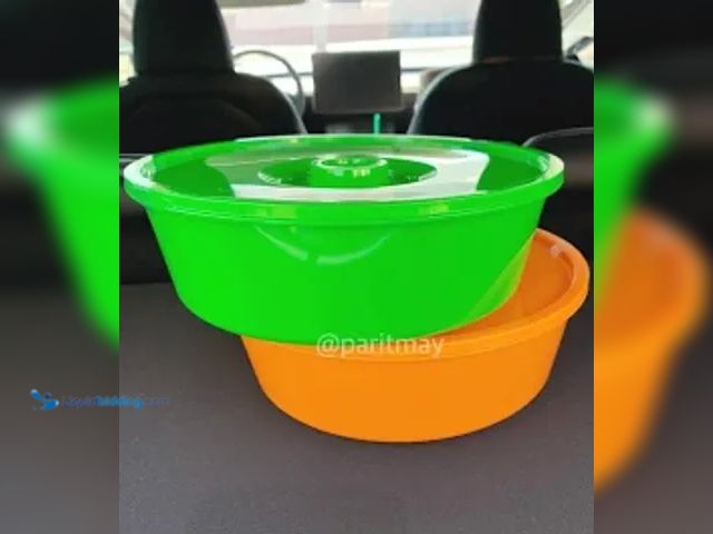 Lot 49-5538734 - Tortilla Warmer Green NEW By Bullseye’s Playground Microwave Safe Food Safe Box of Unknown Amount Un...