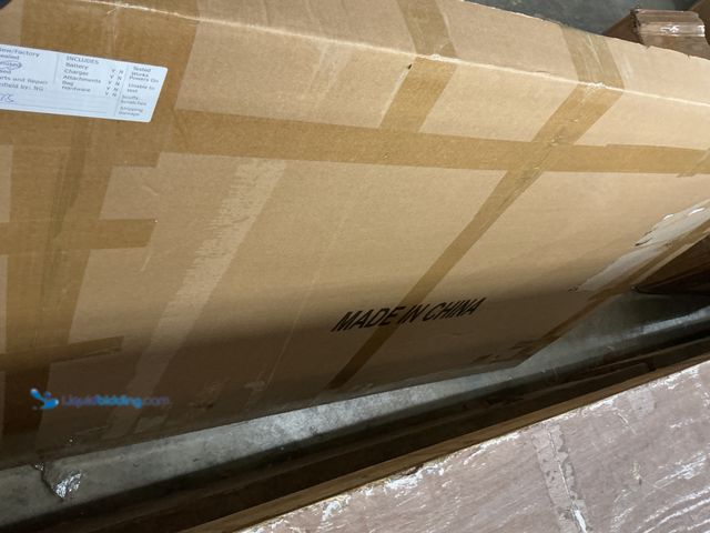 Lot 49-5487503 - Wooden Champagne Wall (white) Unused