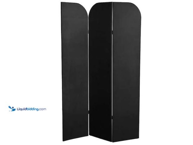 Lot 49-1629204 - RED LANTERN 6 ft. Black Tall Woven Fiber Outdoor All Weather Room Divider 6-Panel, Model # FB-OUTSCR...
