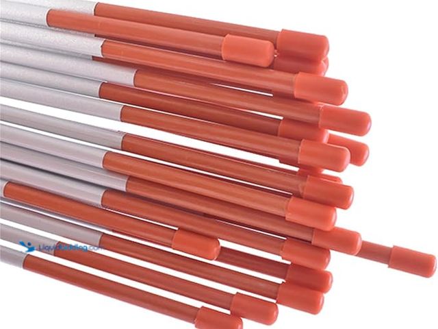 Lot 49-1630843 - (25-Pack) Reflective 72" Driveway Markers Snow Stakes, Orange Reflective Fiberglass 6FT 5/16-Inch Di...