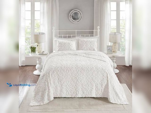 Lot 49-5520492 - Full/Queen - Madison Park Sarah 3-Piece Off-White Other Cotton Full/Queen Tufted Chenille Bedspread ...