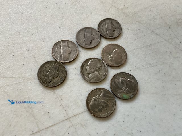 Lot 49-1505575 - LOT OF 8 SILVER WAR NICKELS 1942-1945 #COINS1211