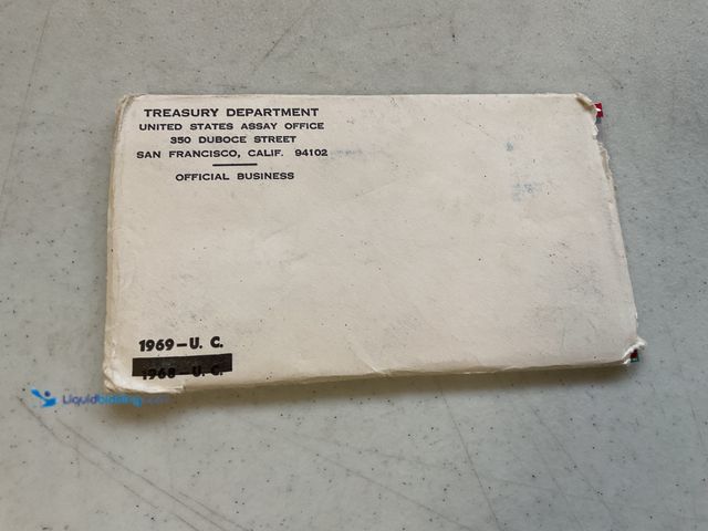 Lot 49-1804569 - SEALED ENVELOPE 1969 UNCIRCULATED UNITED STATES MINT SET.