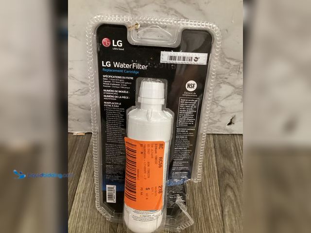 Lot 49-5407691 - LG LT1000PC - Premium Refrigerator Water Filter for LG LT1000PC- 6 Month / 200 Gallon Capacity (NSF4...
