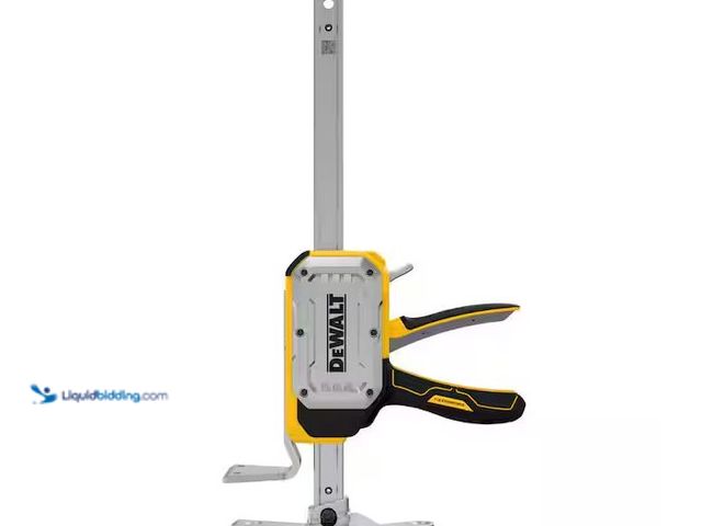 Lot 49-1576394 - DEWALT Tough series Construction Jack Set (1-Piece) Model # DWHT83550, Unused  Ref#BINHD0130