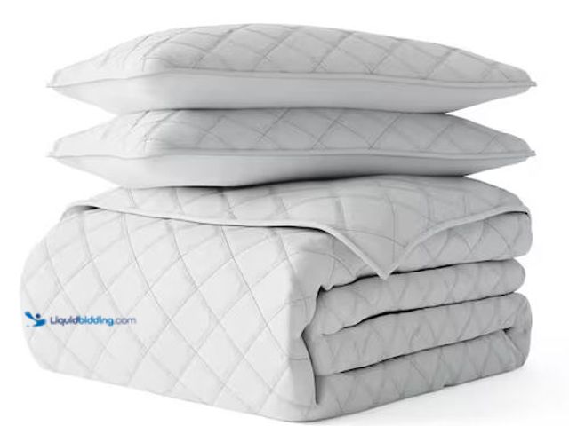 Lot 49-5486377 - Becky Cameron
All Season 3-Pcs Diamond Stitch Microfiber Quilt Set with Shams Internet # 324195034...