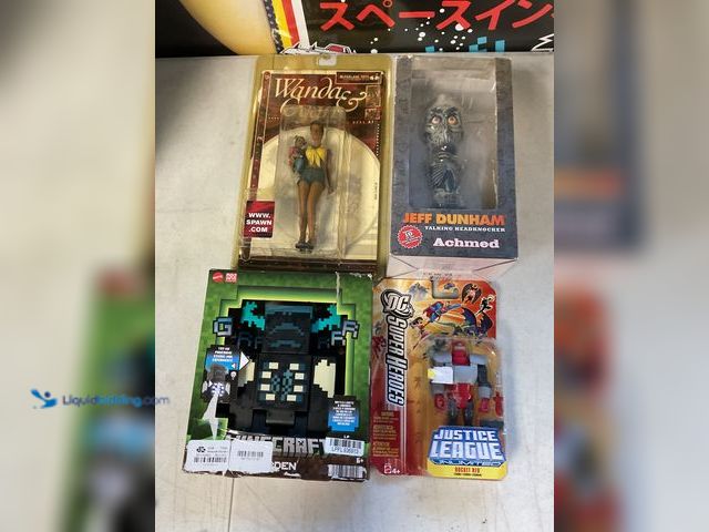 Lot 49-1505191 - COLLECTIBLE LOT OF 4 NEW IN PACKAGES TOYS AND ACTION FIGURES INCLUDING MINECRAFT, JUSTICE LEAGUE, SP...