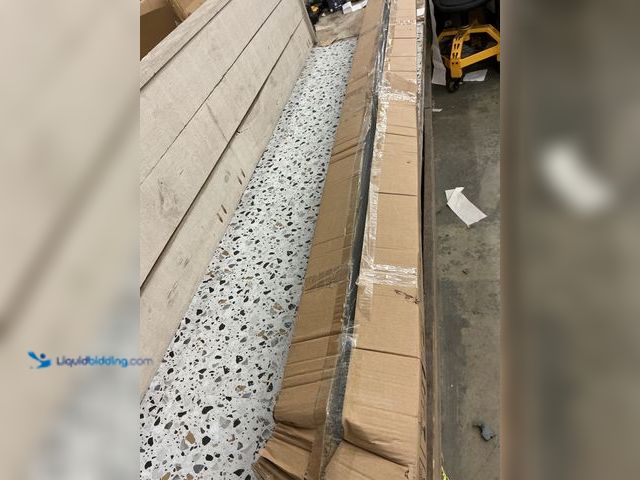 Lot 49-5485902 - Vapor tight light. 8FT. 2PCS. Unused with hardware