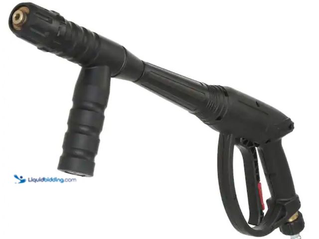 Lot 49-2005574 - DEWALT Spray Gun with Side Assist Handle, M22 Connections for Cold Water 4500 PSI Pressure Washer, M...