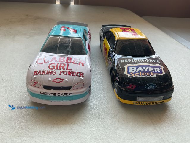 Lot 49-2009003 - Other LOT OF 2 RACING CHAMPIONS 1/24 SCALE DIECAST CARS NO BXES INCLUDING #7 STEVIE REEVES CLABBER G...