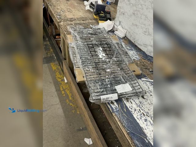 Lot 49-5546686 - Replacement grill racks. 30.5x13, 11x8, 11.5x18.5, 20.5x 18.5. unused.