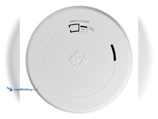 Lot 49-2021674 - Lot of (3)- First Alert SMCO210 Sealed 10-Year Battery Combo Smoke and Carbon Monoxide Detector with...