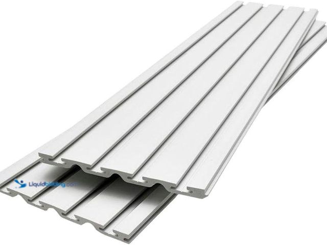 Lot 49-5543789 - Gladiator 4' GearWall® Panels, GAWP042P. Unused