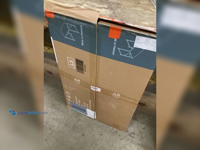 Lot 49-3531726 - edx 31 inch Computer Desk Modern Writing Desk, Industrial Office Desk, Office Table for Small Spaces...