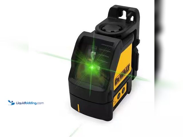 Lot 49-5486091 - DEWALT
100 ft. Green Self-Leveling Cross Line Laser Level with (3) AA Batteries & Case Internet # 3...