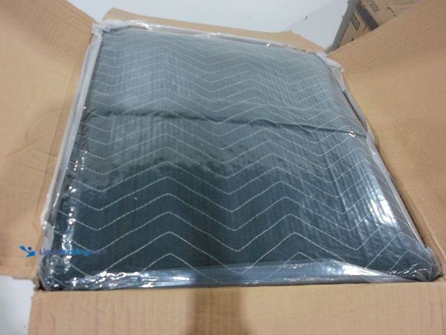 Lot 49-2006047 - (12-Pack) WEN 72 in. x 80 in. Heavy-Duty Padded Moving Blankets, Model # 272812, Unused, Factory pac...