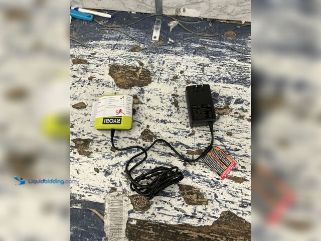 Lot 49-5546211 - Genuine RYOBI OP4011 40V 40 Volt Lithium Ion Compact SLIM Battery Charger OEM Unused
