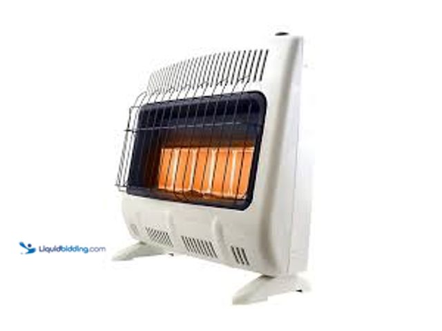 Lot 49-3539880 - Mr Heater 30000 BTU Vent Free Radiant Dual Fuel Heater. SKU# F299430. Used with no hardware