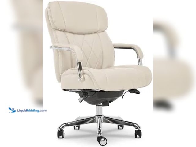 Lot 49-5541541 - Lazy boy manager chair. Model# 1782894