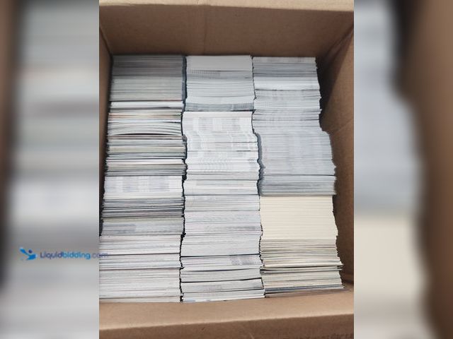 Lot 49-1817845 - BOX OF AROUND 2,000 COLLECTIBLE SPORTS CARDS. VARIOUS SPORTS BRANDS AND YEARS PRODUCED. NOTICED MANY...