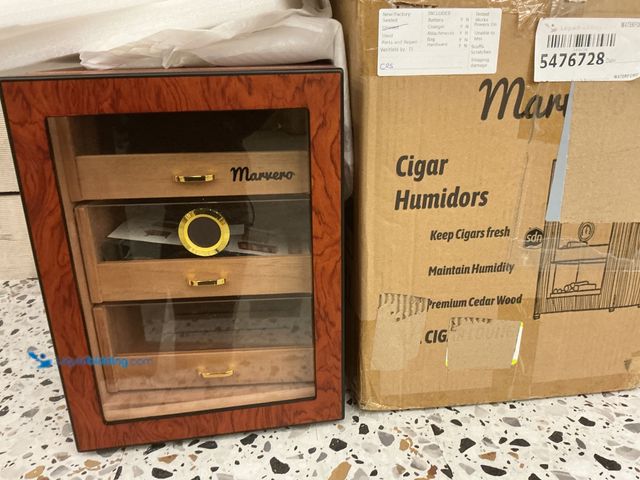Lot 49-5476728 - Cigar Humidor. Unused.