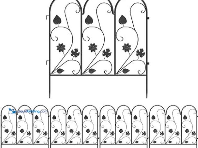 Lot 49-1625428 - 5 Pack Decorative Garden Fence: Coated Metal Fencing Panels Rustproof Outdoor Flower Bed Wire Edging...