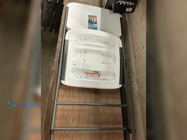 Lot 49-3529014 - Lifetime - LFT2802 - Folding Chairs - 081483028026 Unused